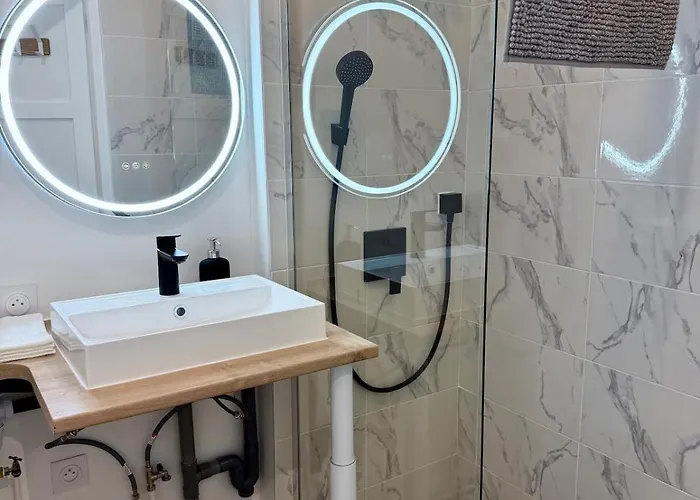 아파트 Au Coeur De 툴루즈